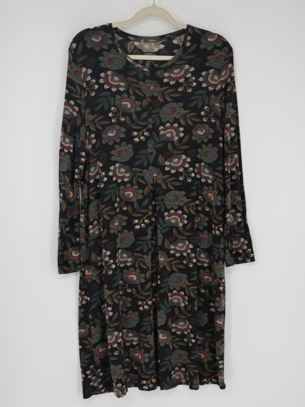 Women's Long Sleeve Floral Swing Dress - Black Floral